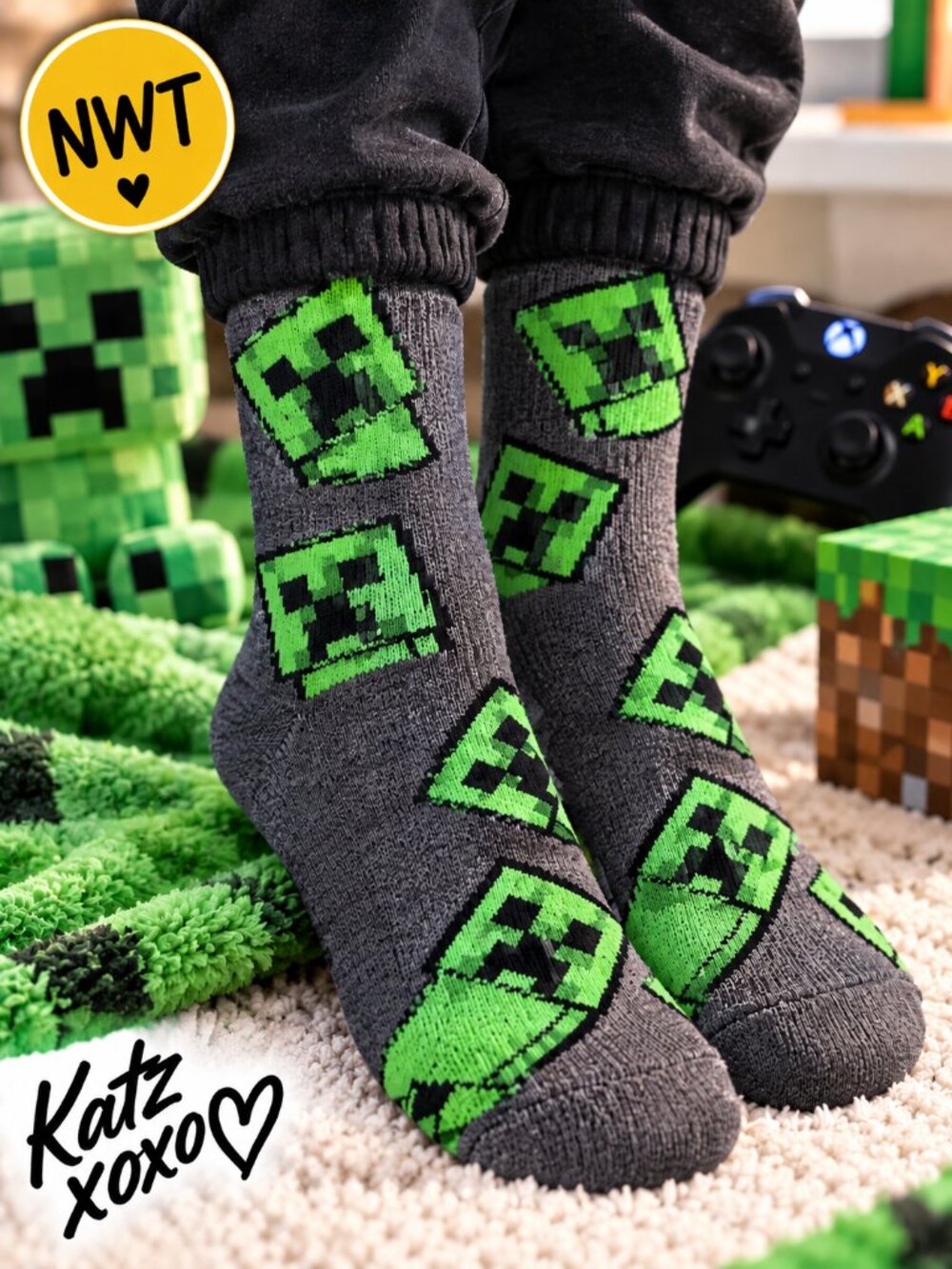 Minecraft Creeper Kids Crew Socks Green Gray Gamer Boys NWT Shoe Size 10-4 Comfy